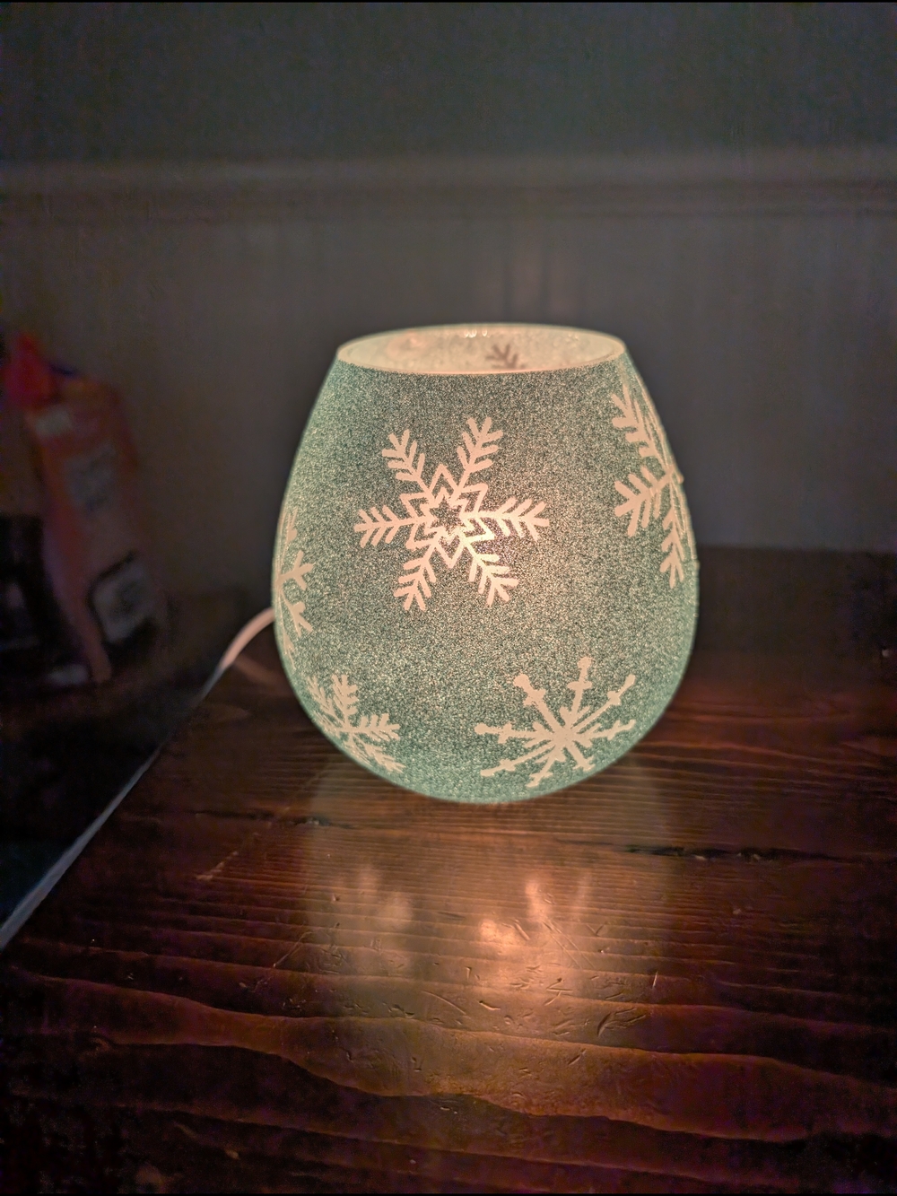 Frosted Snowflake Electric Wax Warmer - Teal Scentsy No Box